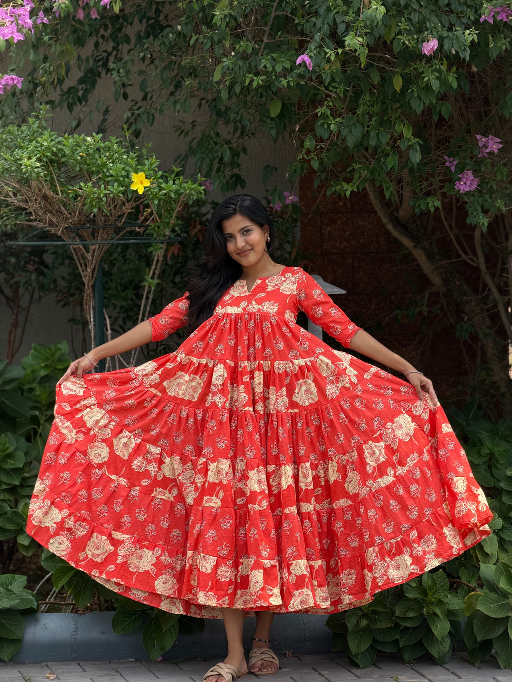 [PBC1006] Blooming Rose Jaipur Hand-Block Cotton – red colourway, full-length front view