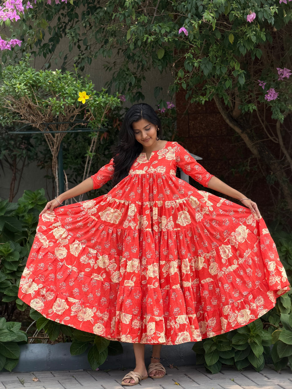 [PBC1006] Blooming Rose Jaipur Hand-Block Cotton – red colourway, full-length view with skirt spread