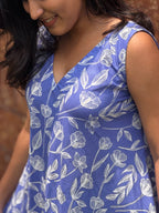 Close-up of V-neckline and white tulip print on [PBC1007] – periwinkle Hand-Block Cotton