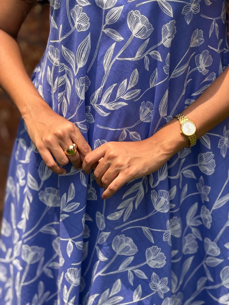 Fabric print detail of [PBC1007] – white outline tulip and botanical block print on periwinkle cotton