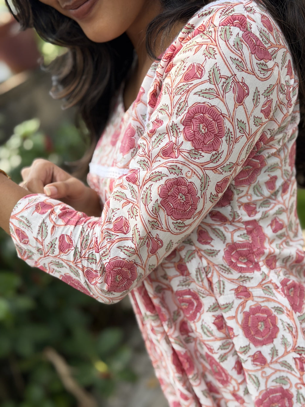 Sleeve and fabric detail of [PBC1011] – large dusty pink rose block print on cream Hand-Block Cotton