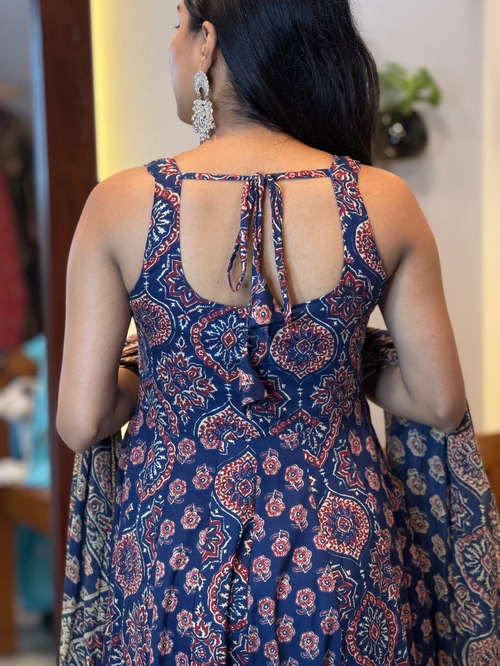 Back view of [PBC1024] Royal Indigo Ajrakh Jaipur Hand-Block Cotton – showing back straps and fabric