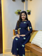 [PBC1027] Navy Butterfly Embroidered Georgette – seated full-length view