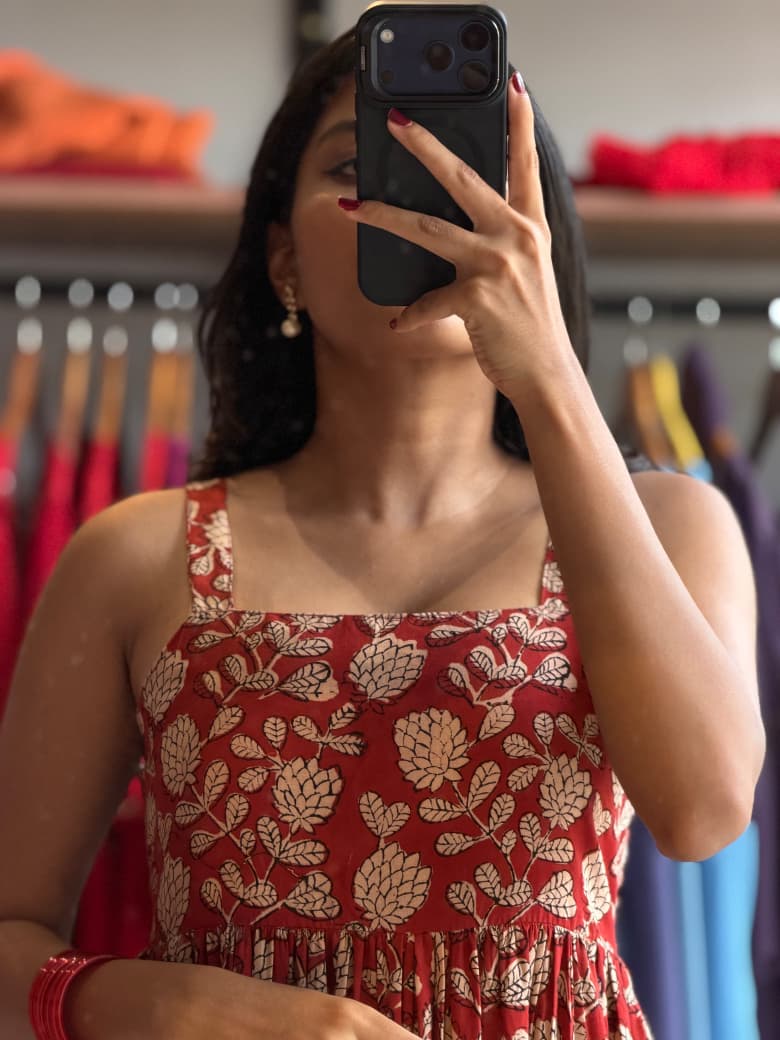 [PBC1029] Terracotta Floral Block Print – mirror close-up of bodice and floral print detail
