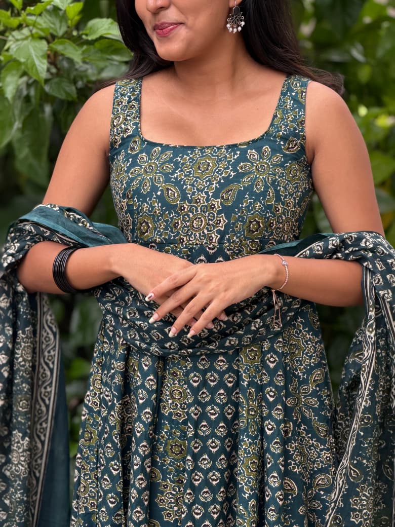 [PBC1042] Teal Ajrakh Paisley Jaipur Soft Cotton – close-up of the bodice showing the Ajrakh paisley motifs
