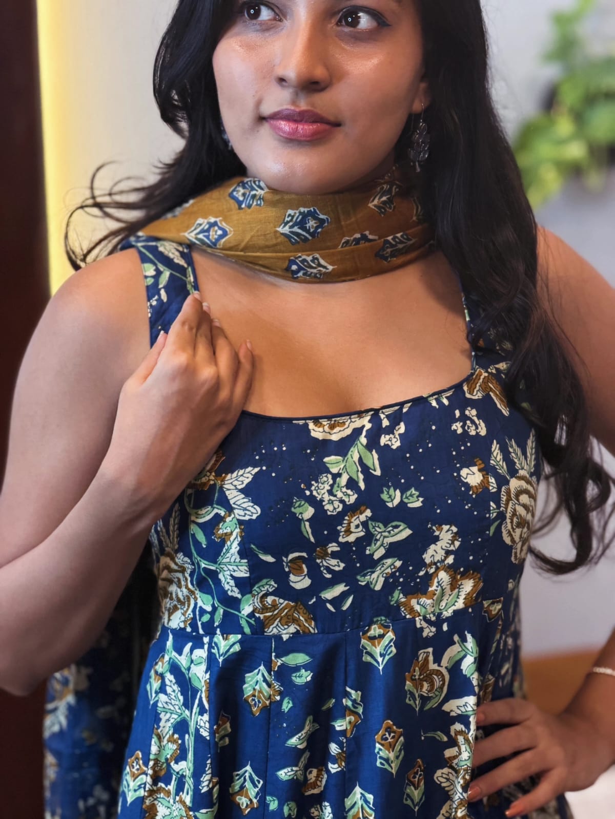 [PBC1045] Indigo Kalamkari Floral Jaipur Soft Cotton – close-up of the square neckline with the dupatta worn as a scarf
