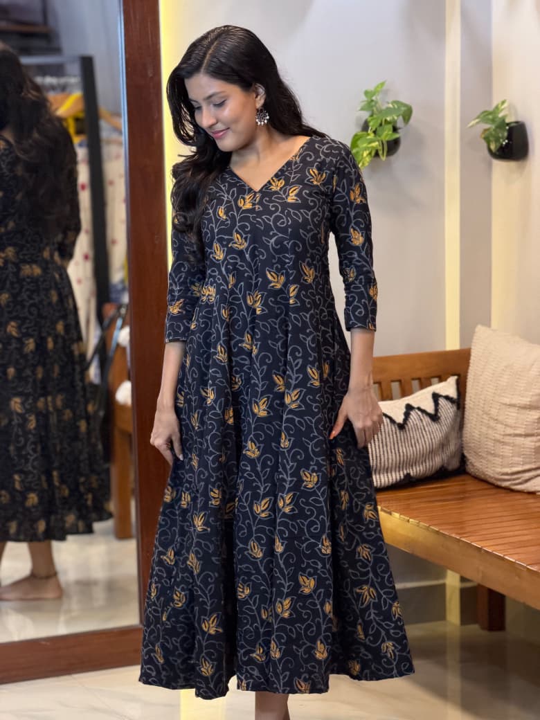 [PBC1048] Black Mustard Lotus Vine Jaipur Soft Cotton – side profile showing the silhouette and print placement