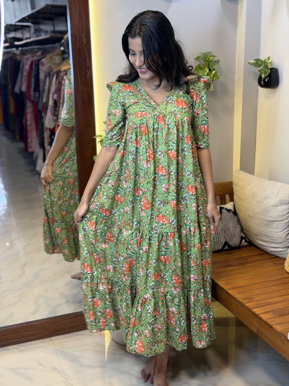 [PBC1058] Green Floral Jaipur Soft Cotton – full-body pose