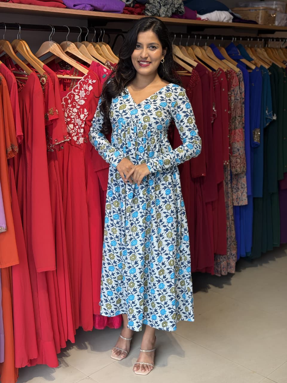[PBC1063] Blue Blossom Floral Jaipur Soft Cotton – full-body front
