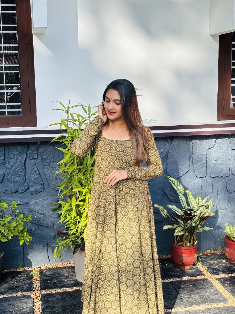 [PBC1067] Olive Medallion Booti Jaipur Soft Cotton – full-length flowing pose