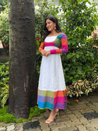 [PBC1074] Rainbow madras-check Kasavu Traditional dress – full-length angled view