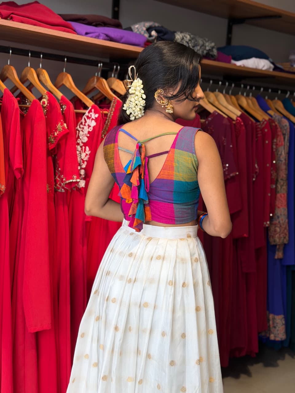 [PBC1076] Rainbow madras-check blouse with ivory kasavu skirt – full-length front view in a garden setting