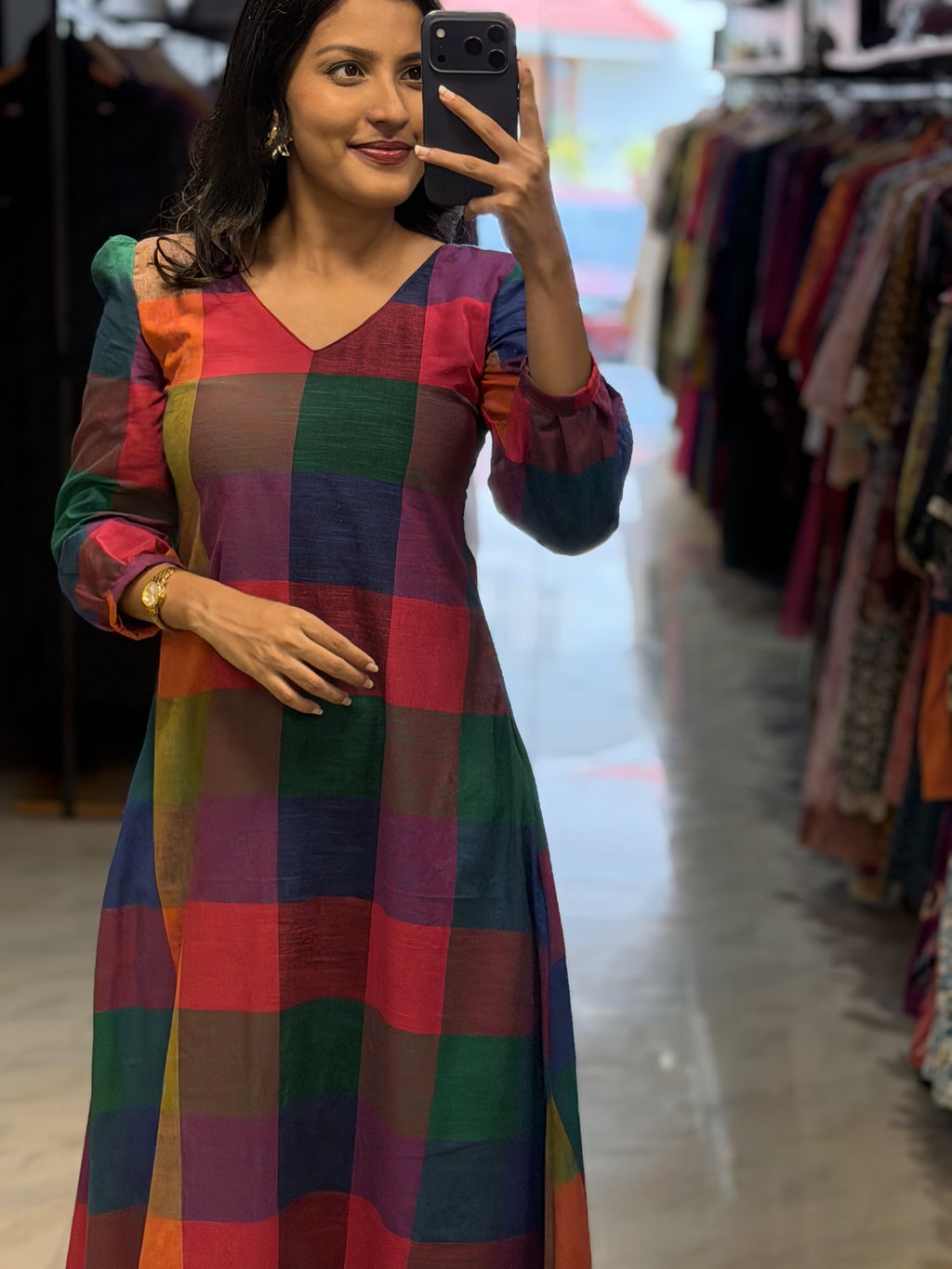 [PBC1085] Multicolour Madras check Jaipur Soft Cotton – upper-body mirror view showing the bodice check