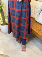 [PBC1090] Rust indigo block-print Jaipur Soft Cotton – hem detail with matching navy bottoms